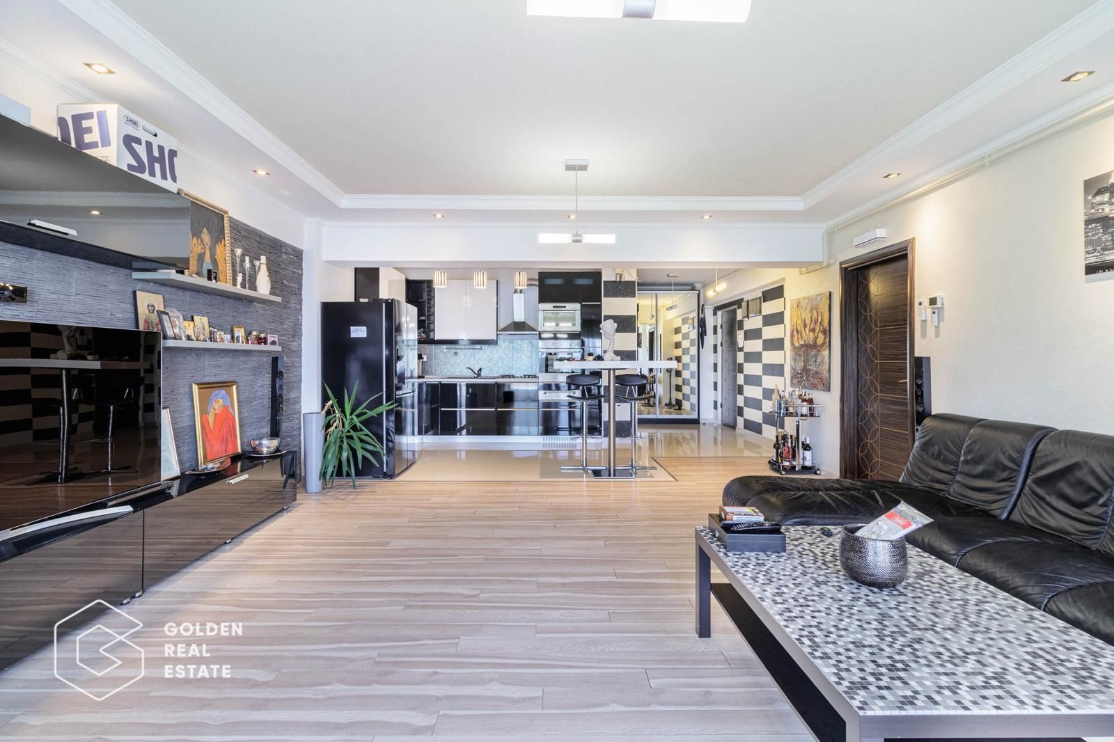 Apartament spatios Pipera, vedere la padure, dotari premium, parcare - Poză 2