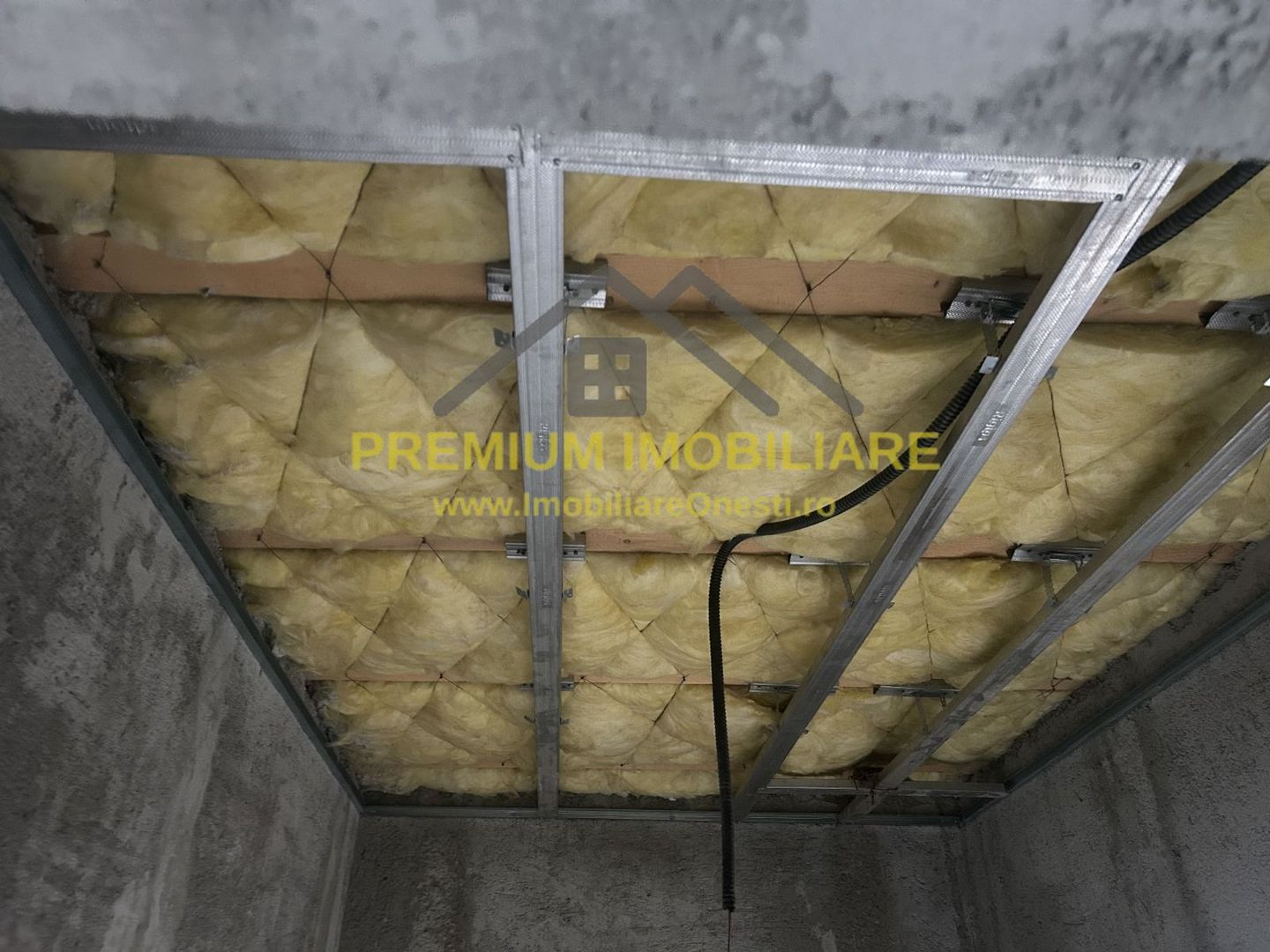 Casa la gri in Onesti - Poză 9