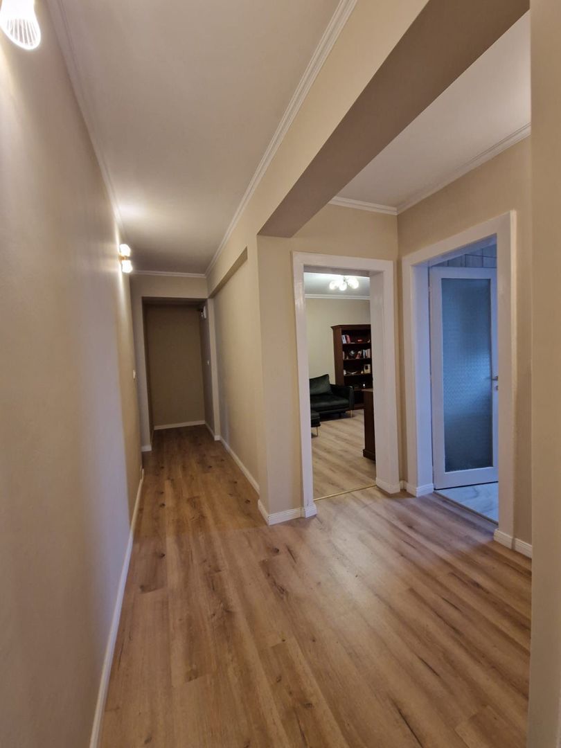 Apartament CENTRAL 3 camere Republicii - Poză 1