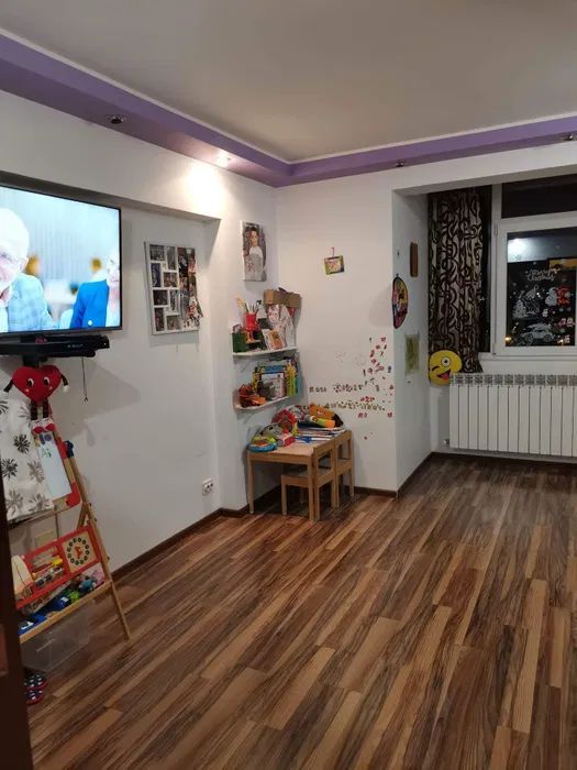 Apartament cu 2 dec,Micro 13 - Poză 2