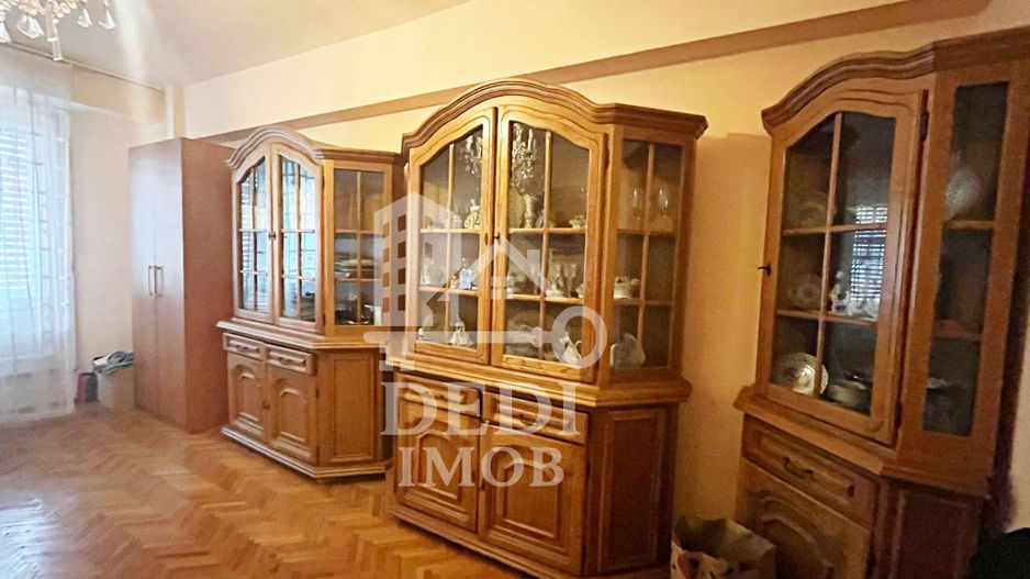 Apartament cu 3 camere de inchiriat Decebal, Oradea - Poză 2