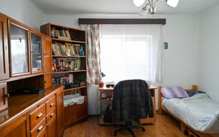 Casa cu 7 camere de vanzare | Zona Centrala, Baicoi | Comision 0% - Poză 15