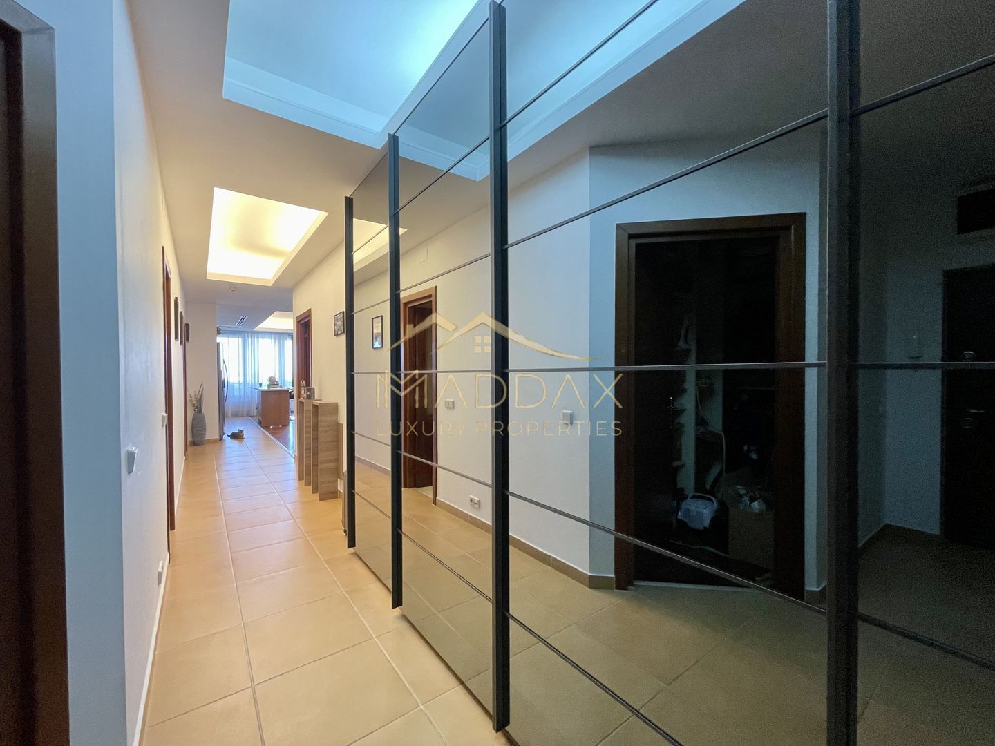 Apartament cu 3 camere *198mp*+ 2 Terase + Parking / Pipera - Poză 37