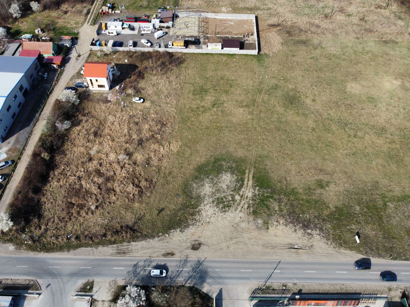 Teren intravilan 3.250 mp -zona Plopi - Poză 7