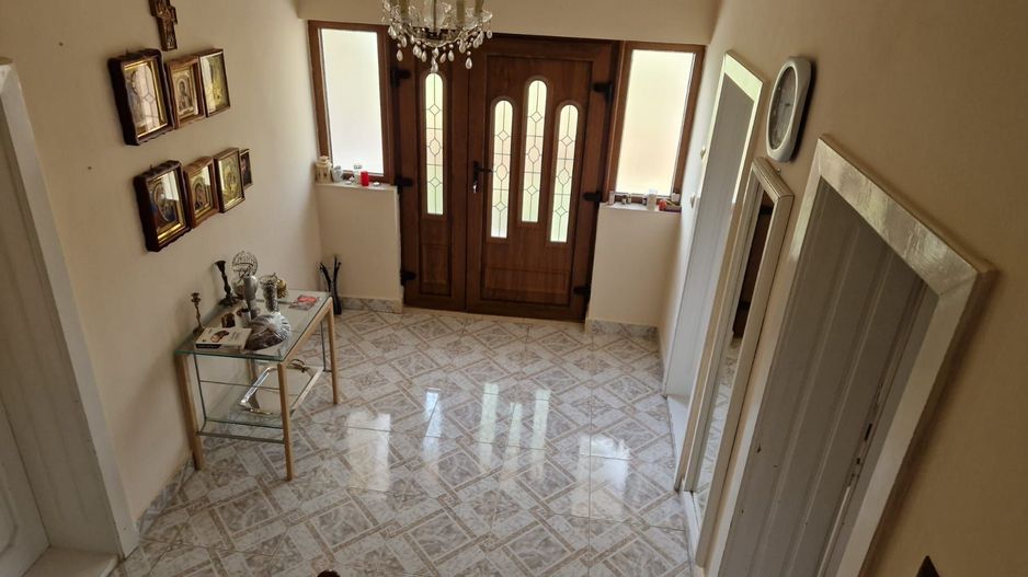 Casa 4 +1 camere de vanzare in Marghita, Bihor - Poză 8