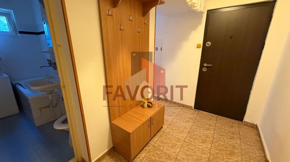 Cu centrala termica proprie. Zona Dacia. Boxa - Poză 8