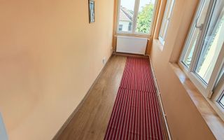 Casă cu teren generos Ghiroda vatra veche - Poză 9