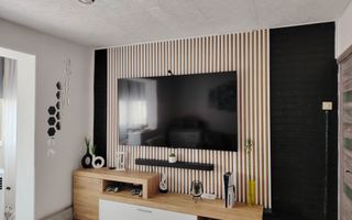 Apartament 3 camere decomandat, etaj intermediar - Poză 1