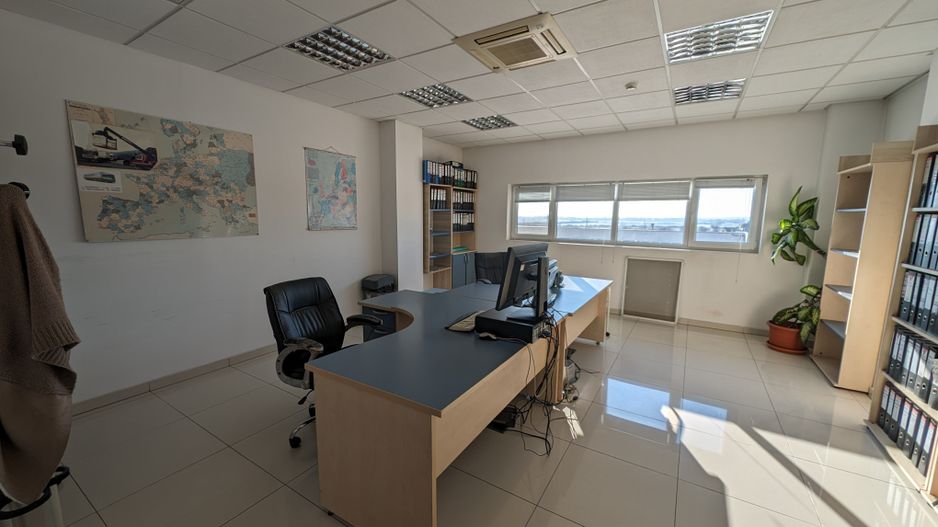 Hala cu teren generos langa acces A1 - Poză 5