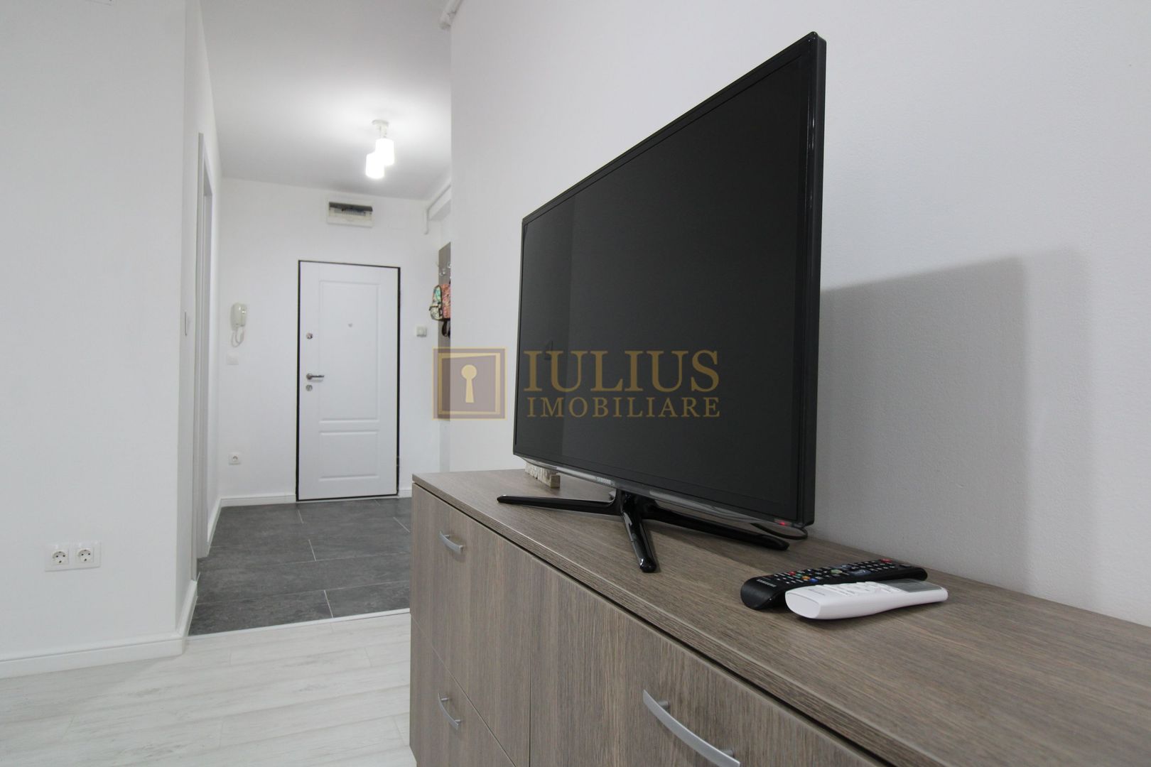 Apartament luminos, 3 camere, parcare subterana, Toronto Residance - Poză 1