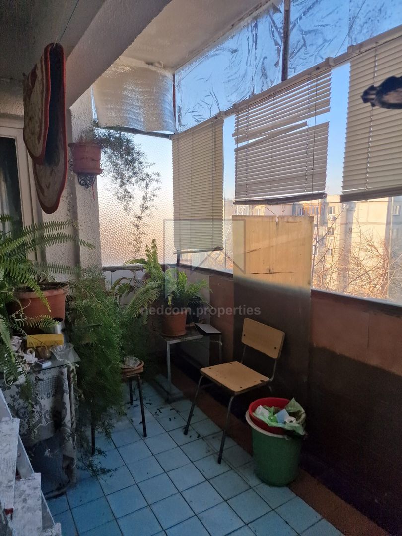 Vanzare apartament 3 camere - Drumul Sarii - Poză 3