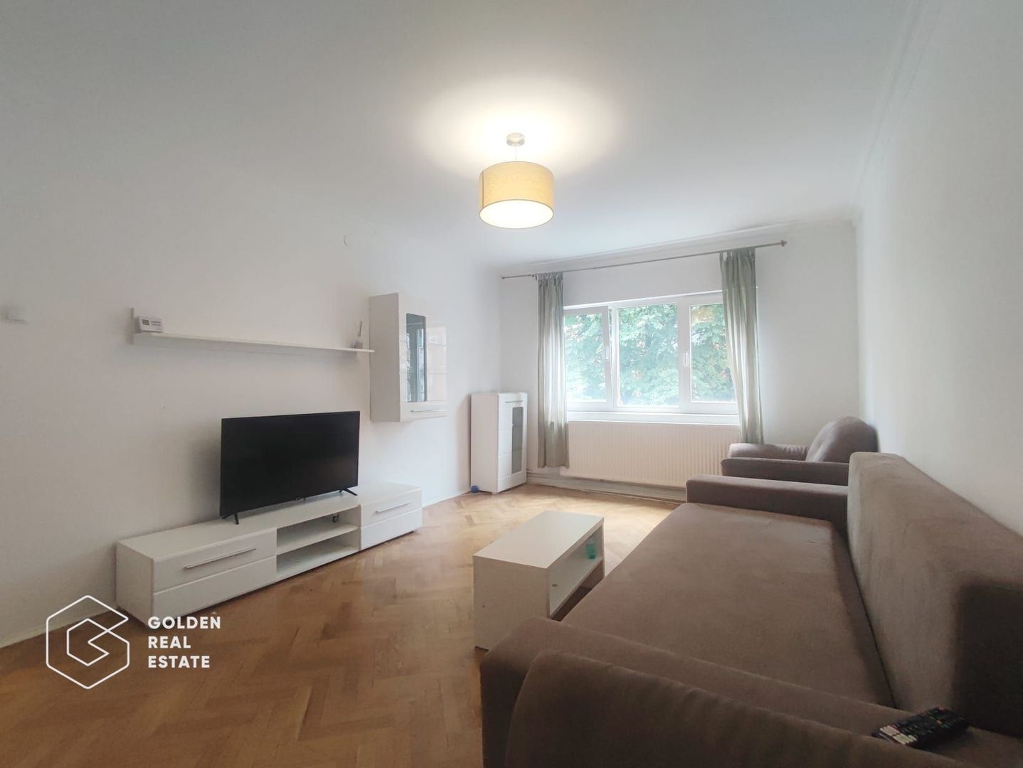 Apartament 2 camere, centrala proprie, etaj 1, zona Podgoria - Poză 3