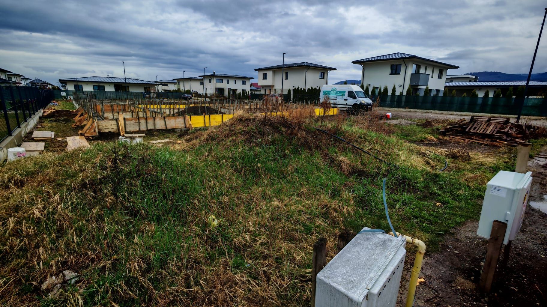 DIFERIT Haus ,Cristian,500 mp cu autorizatie,CASA IN CURS DE EXECUTIE - Poză 4