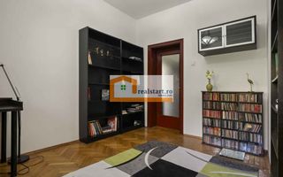 Langa Metrou, curte proprie 200mp, Garaj, 3 camere, centrala, pet friendly - Poză 2
