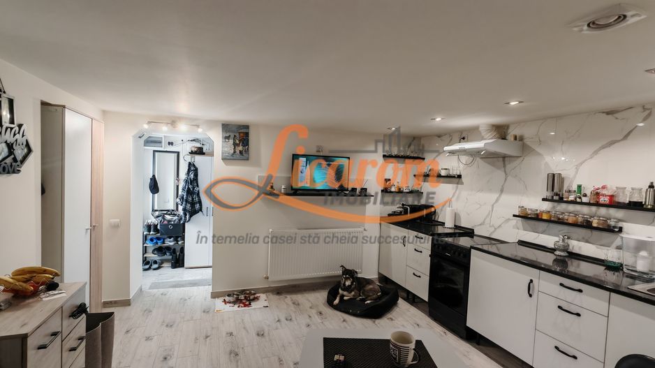 SANPETRU .Casa pretabila 2 familii ( Parinti + copil),singur in curte. - Poză 4