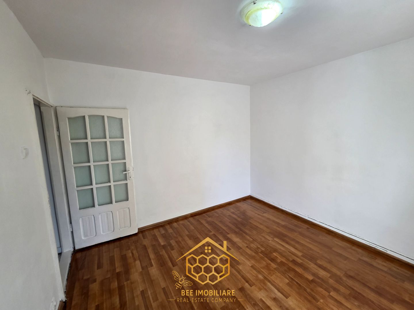 Apartament 3 Camere Decomandat - Spatios - in Zona 1 Mai - Poză 8