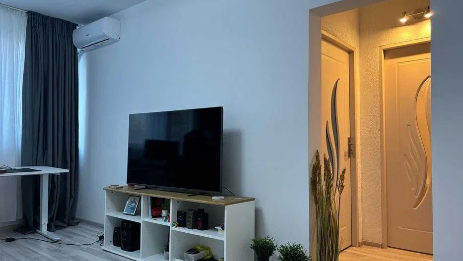 APARTAMENT 2 CAMERE 1 MAI - Poză 2