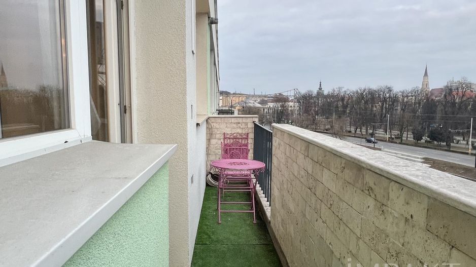 Apartament Modern,  Recent Renovat in Centrul Orasului! - Poză 15