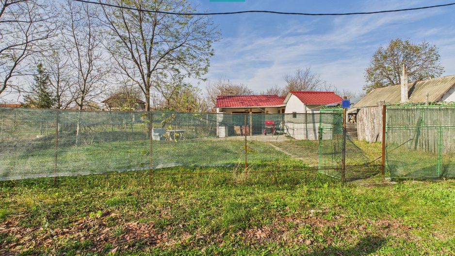 Casuță cu priveliște panoramică spre Cetatea Șiria - Poză 18