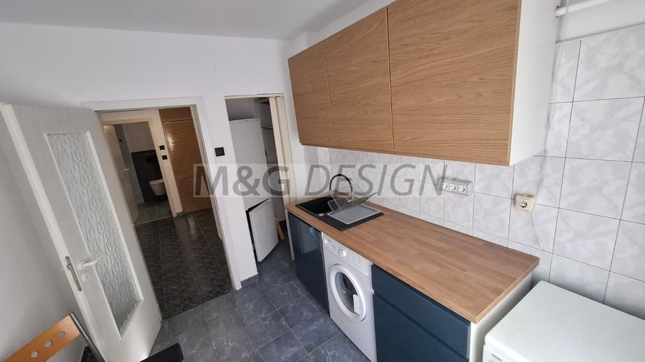 Medicina, etaj 3, CENTRALA, renovat recent - Poză 20