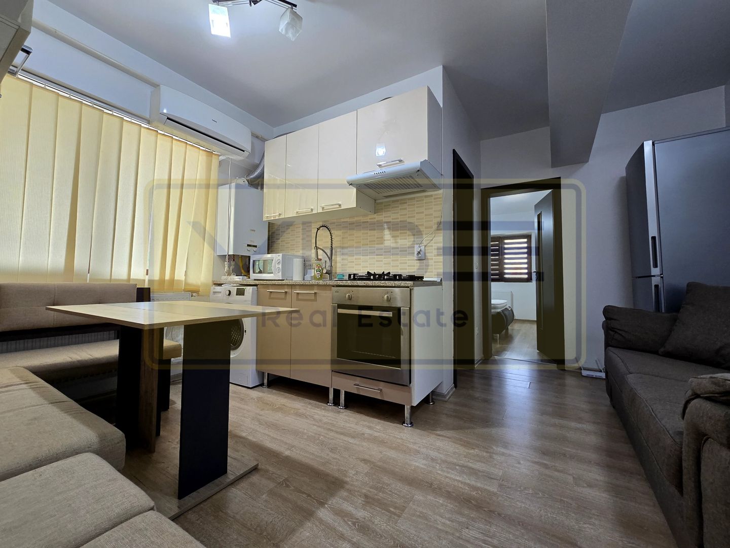 Tudor Vladimirescu- 3 camere - bloc nou - 490 euro - Poză 9