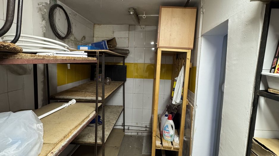 Inchiriez spatiu comercial stradal Eroii Revolutiei S173 - Poză 2