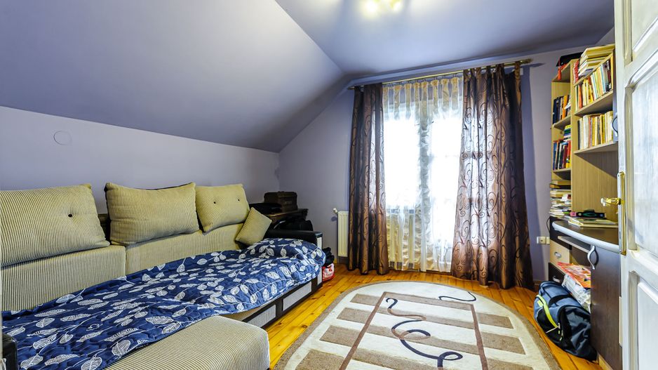 Casă cu 4 camere la cheie, nouă, în Nădlac * zona Centru - Poză 8