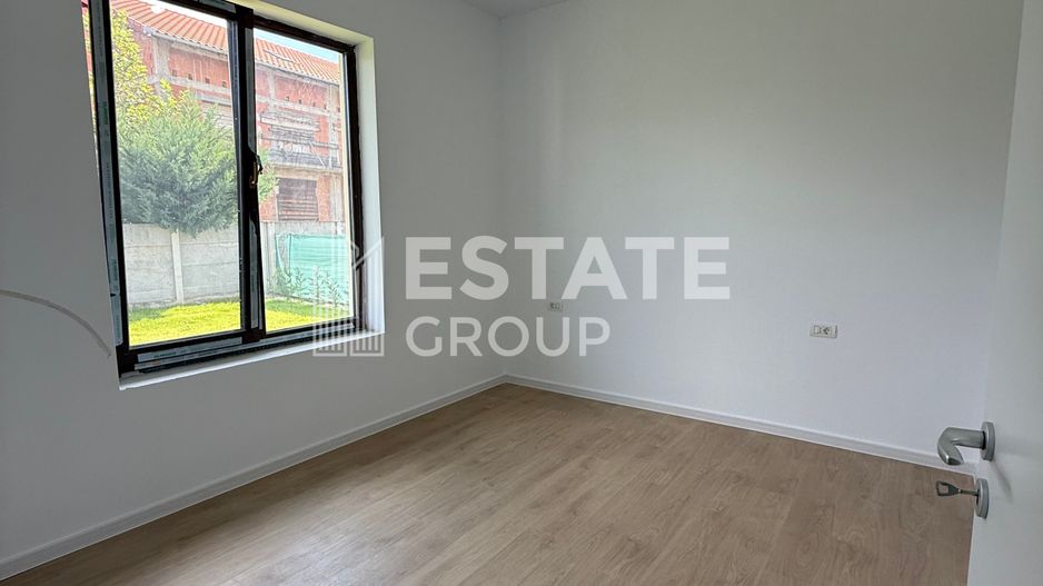 Duplex Mosnita Noua-finisat, curte amenajata - Poză 12