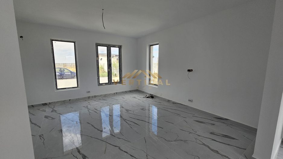 Casa parter 3 camere - comuna Berceni - Poză 13