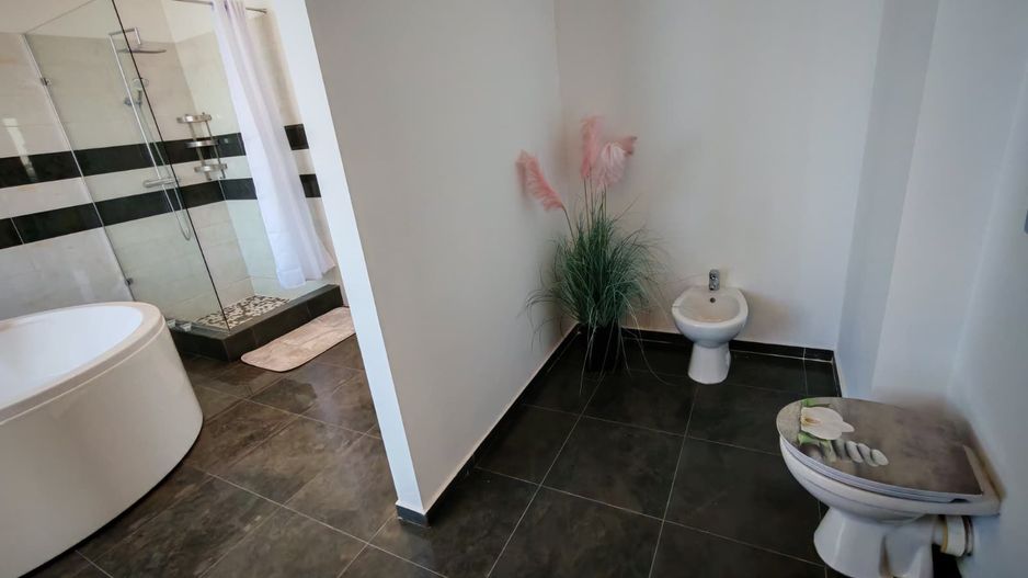 Penthouse 5 camere 250 mp lângă Ambasada SUA , zona Băneasa București - Poză 18