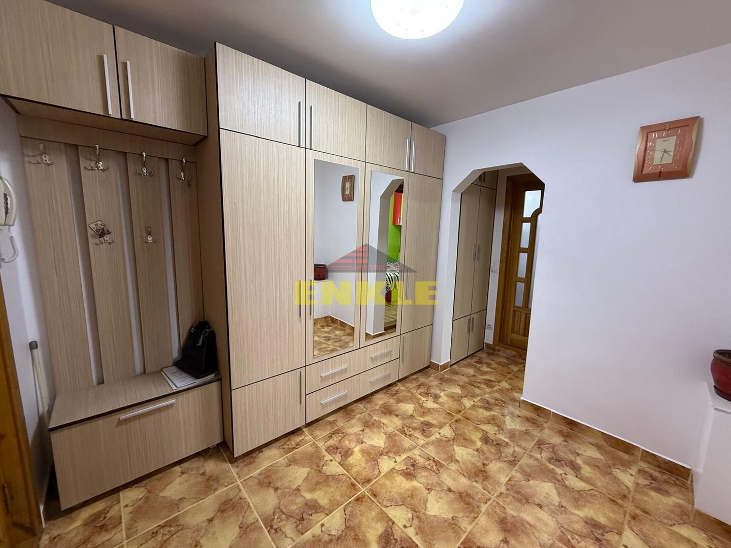 Apartament 2 camere – Zona Bazar. - Poză 1