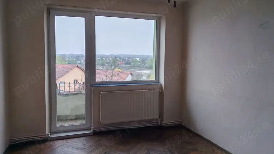 BRASADAS vinde ap cu 3 cam etaj 4/4 pe Drumul Botizului - Poză 1