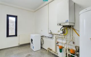 Vilă de lux cu două locuințe, în Dumbrăvița – Locație Excelentă! - Poză 38