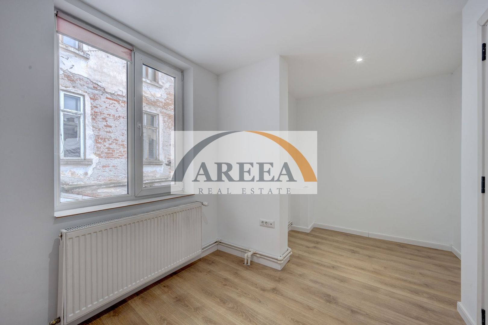 VILA RENOVATA SI ELEGANTA - 131 mp, 6 camere - Mitropolie / Unirii - Poză 10