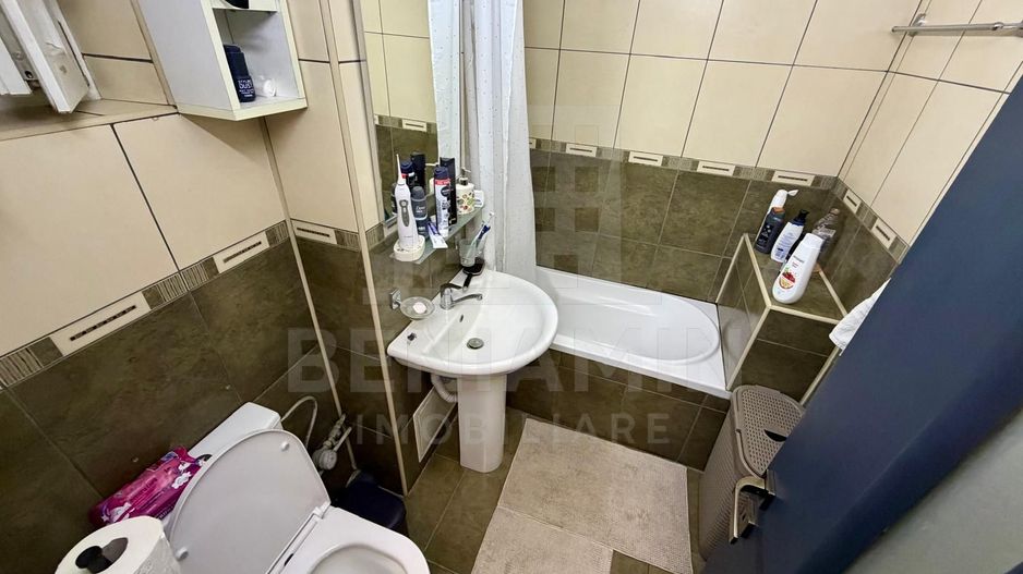 3 camere transformat in 2 - renovat 1 mai etaj 2 cu 2 bai - centrala - Poză 11