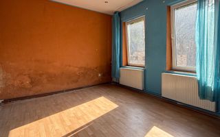 Casă cu 3 camere, garaj și anexă în centrul vechi Baia Mare - Poză 5