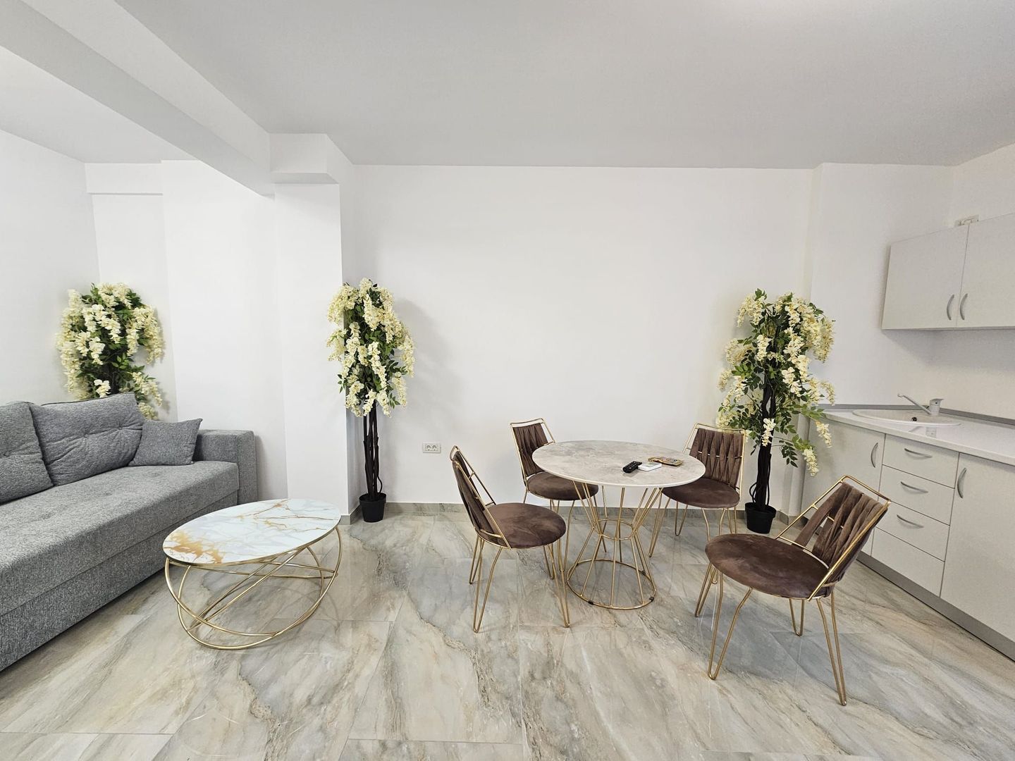 Apartament de vanzare Tomis Plus - Poză 1