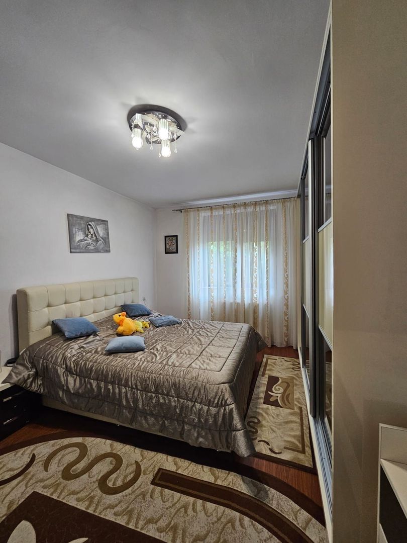 Casa- Str Tismana, zona Spitalul nr 1 - Poză 6