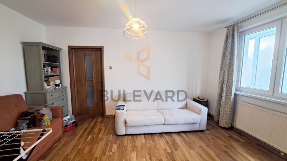 Apartament 2 camere, zona Liceului Onisifor Ghibu, etaj intermediar - Poză 4