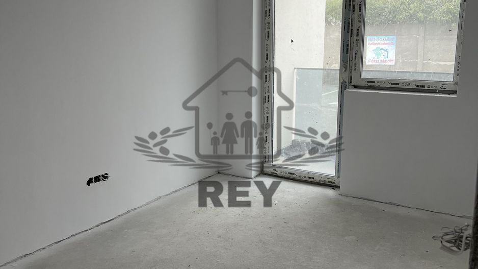 Apartament 3 camere,2 bai,2 balcoane, loc de parcare,Selimbar/Primarie - Poză 9