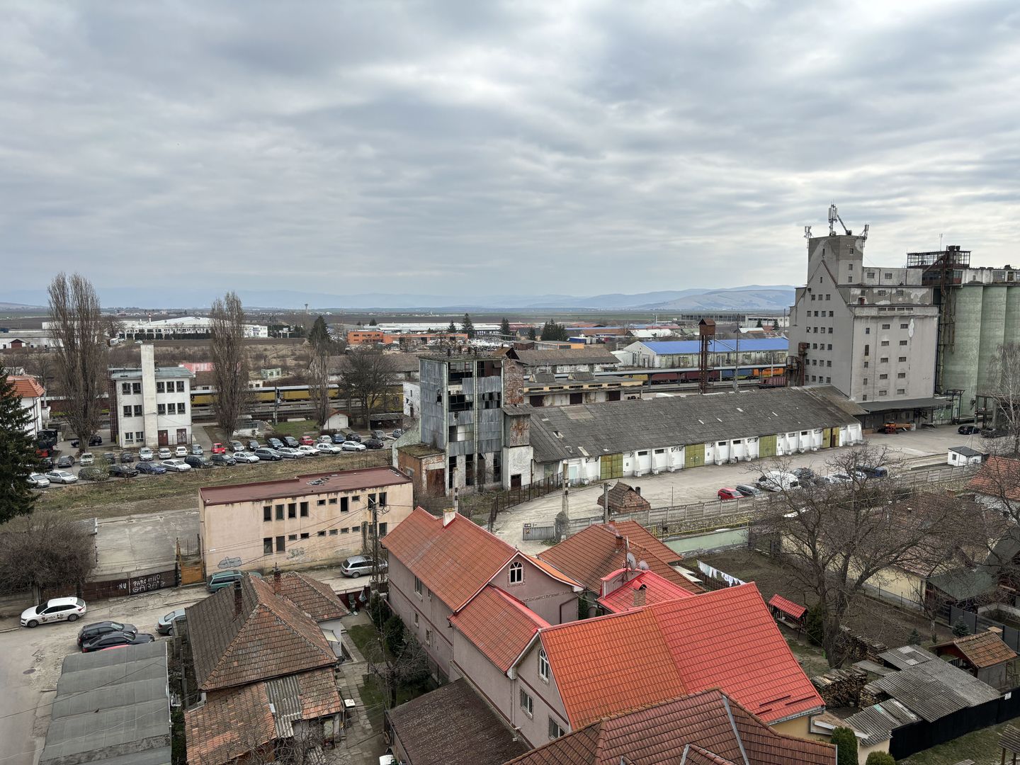 Apartament 3 camere decomandat 73 M² - Poză 8