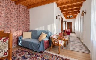 Casă pe parter, cu teren de 1.280 mp și foișor închis – Covăsânț, Arad - Poză 4