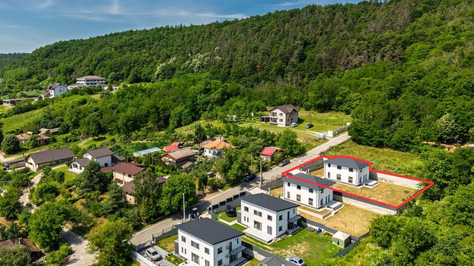 Casă individuală nouă P+1 - 140 mp - Teren 663 mp - Argeșelu - Poză 1