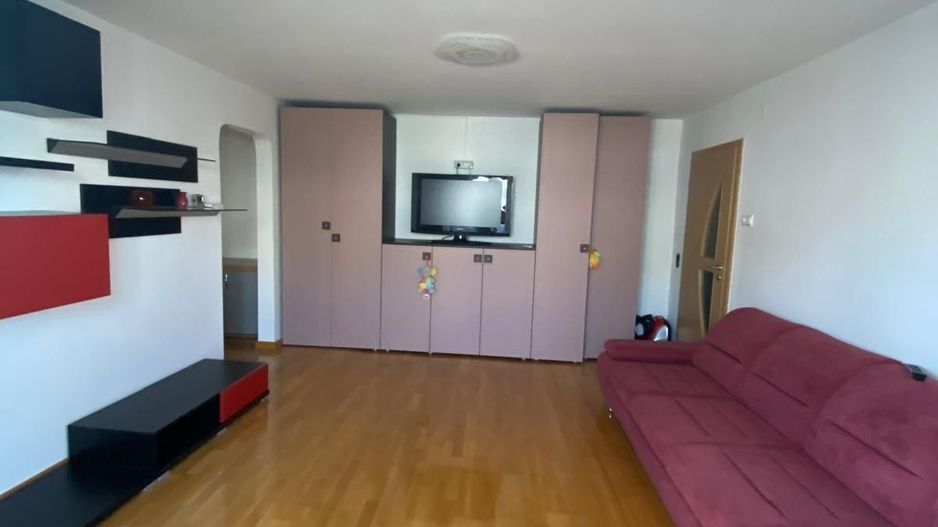 Girocului | Etaj 3 | Centrala proprie | Mobilat si Utilat | Boxa | Rulouri El. - Poză 1