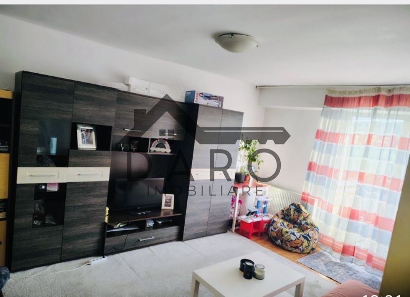 Dau In Chirie Apartament Cu Doua Camere - Poză 3