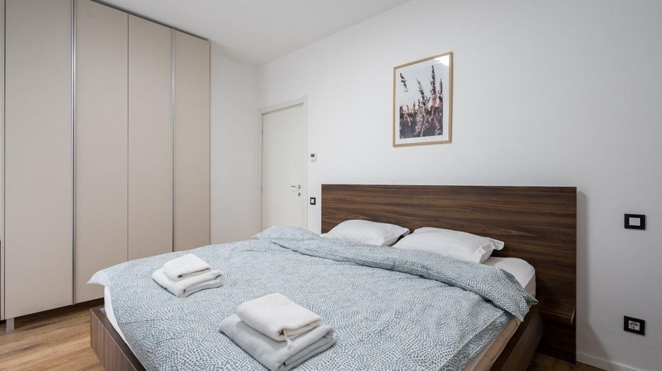 Short-term rent: 3 rooms apartment | Northside Park | Sector 1 - Poză 48