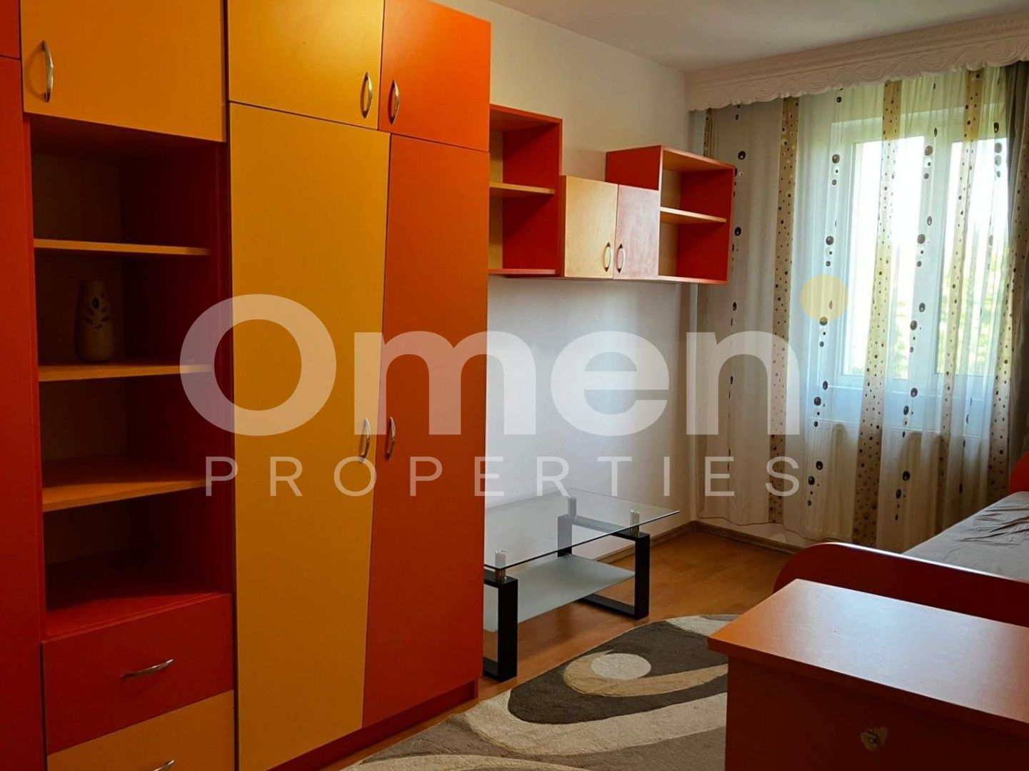 Apartament 2 camere– Cuza Vodă | Etaj 4/4 | Bucătărie spațioasă și luminoasă - Poză 6
