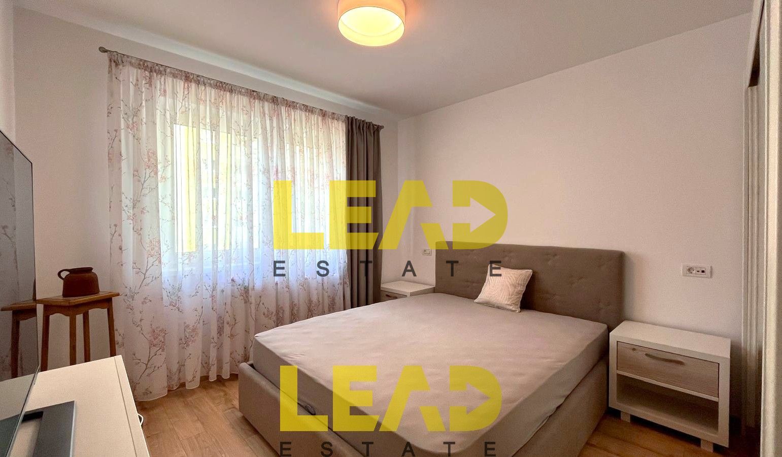Repozitionare pret! Apartament 2 cam mobilat, utilat complet! Tractorul-Coresi - Poză 2