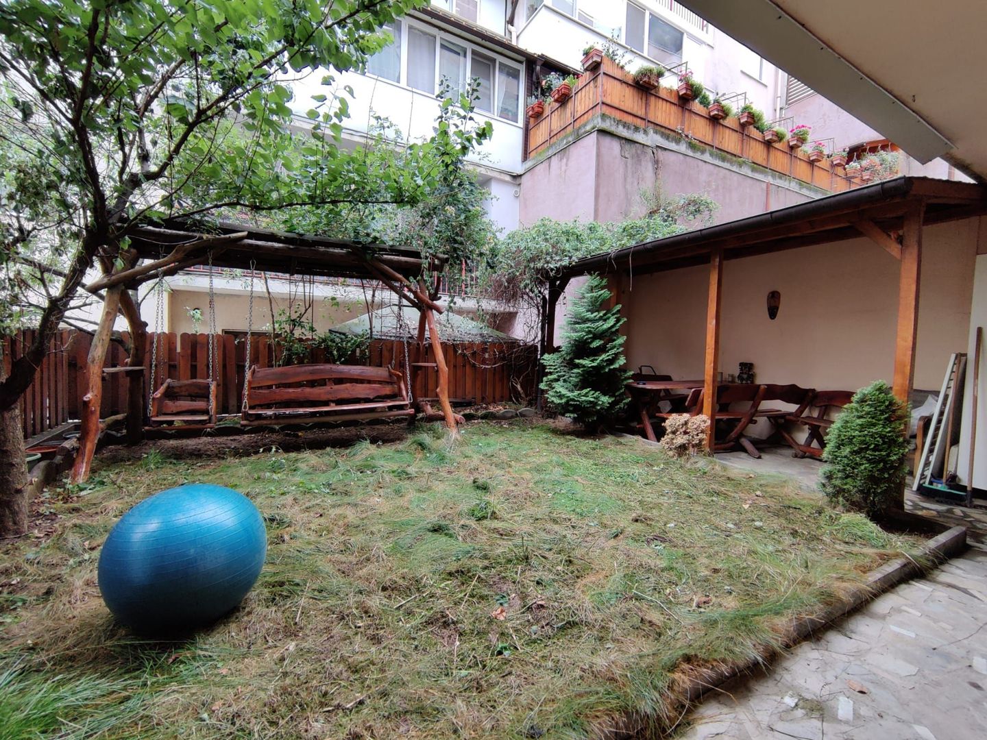 Apartament 3 Camere semidecomandate, Floresti, Str Razoare, Gradina - Poză 3