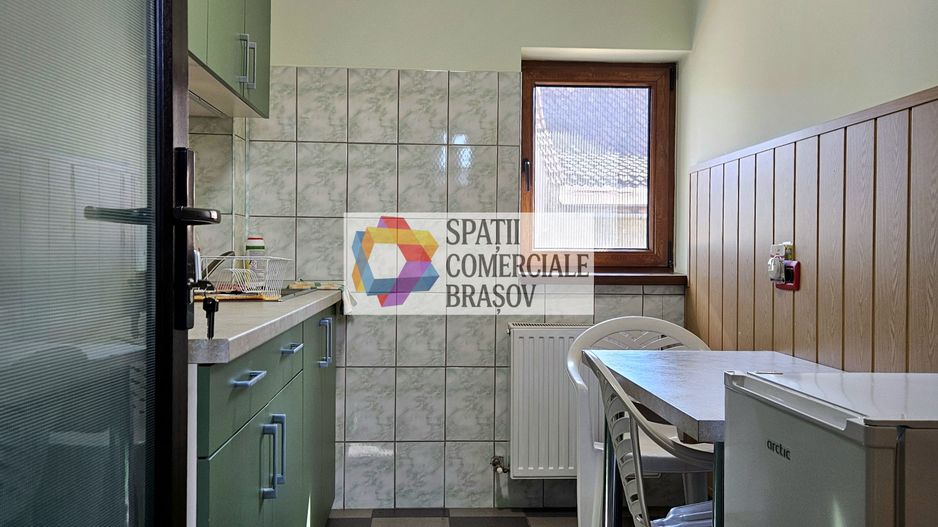 Casă plus Spațiu comercial  741 mp, Teren 906 mp Brasov - zona Blumana - Poză 26